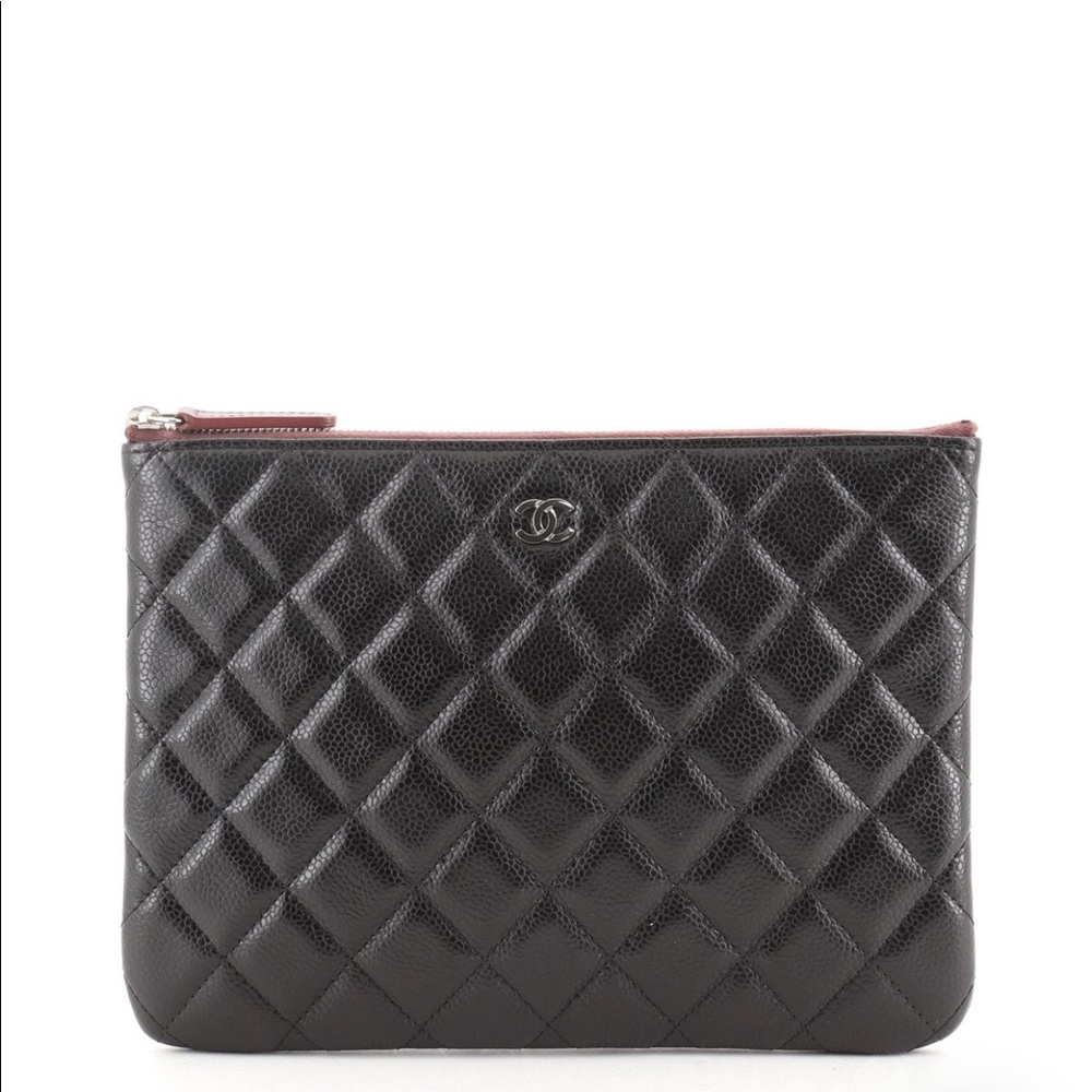 〰️ Chanel O Clutch Caviar Black Silver HW Size S